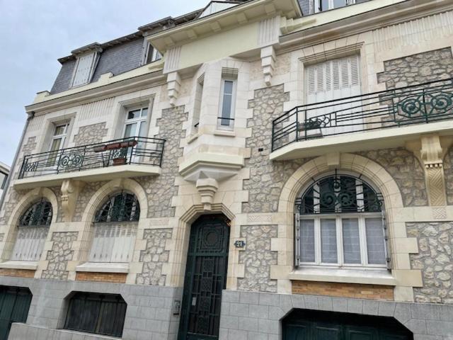 Le Charmant Tours Buitenkant foto